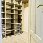 Superb Apartment In City Centre
