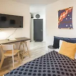 Bearsleys Knights Apartments