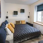 Bearsleys Knights Apartments