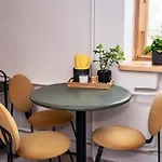 Great Location Studios - 5Min To Old Town