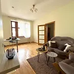 Sunny, Quiet Apartment Near The Riga Center