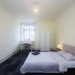 Sunny Central Flat
