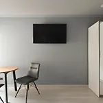 Loft Design Studio Apartment & Free Parking