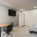 Loft Design Studio Apartment & Free Parking