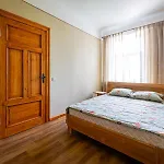 Just Renovated Stories Apartment Free Parking