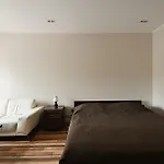 Modern Studio-Apartment In The Centre, Free Parking