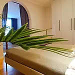 Two Bedroom Charismatic Apartment In The Old Town