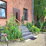 Newly Made Apartment With Private Entrance - 1St Floor