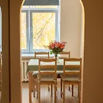 Modern City Stay - New Central Fully Equipped