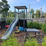 Green Garden & Private Parking Apartments With Playground