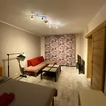 Cat Garden Deluxe Apartments Riga