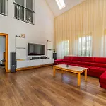 Amber Villa