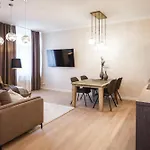 Bearsleys Downtown Apartments