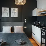 Albert Studio In Art Nouveau Building With Ac Top Location Near Old Town