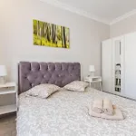 Elegant Apartment