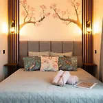 Family Garden Apartments With Free Private Parking & Playground