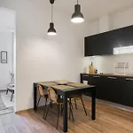 Warm And Cozy Old Town Apartment