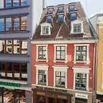 Cozy Apartment In Old Riga