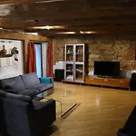 Vintage Barn One-Bedroom Flat