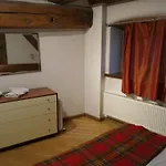 Vintage Barn One-Bedroom Flat