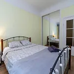 Quiet Hideaway In Centre