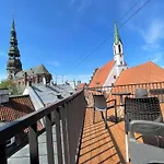 Heart Of Saint Peter Apartments