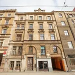 Cozy And Romantic Designer Apartment