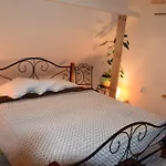 Apartment Volguntes Street