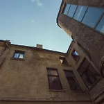 Johnson\'S House