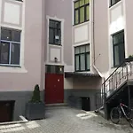 Sunny And Compact Apartment
