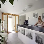 Bura Hotel