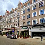 Heart Of Old-Town Apartments