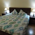 Raina Lux Apartment