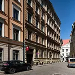 Old Riga 2 Bedroom Vecpilsetas Street Apartment