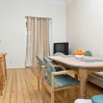 Arsenal Apartment