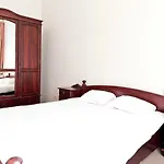 Arsenal Apartment