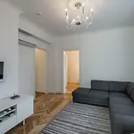 St. Peter\'S Church Apartment