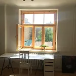 Sunrise Apartment In The Quiet Centre