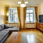 Dzirnavu Street Apartment In City Center