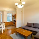 Dzirnavu Street Apartment In City Center