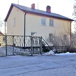 Excelent Apartment With Garden And Free Parking