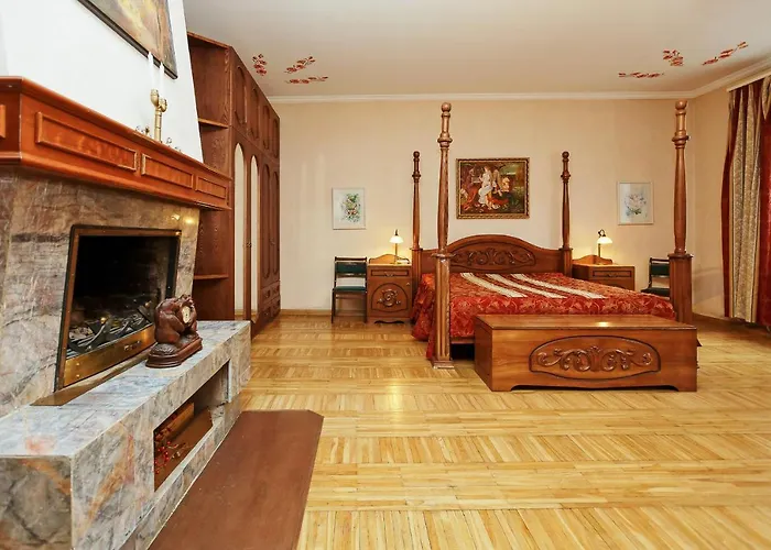 Sunny Grand Apartment By Old Town