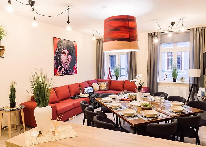 Morrison Apartment/15 Guests/7Bedrooms/Riga Old Town