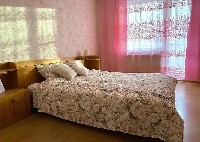 Spacious 3-Room Apartment & Parking
