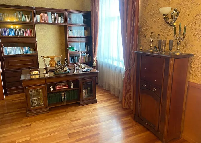 Old Town Apartment Near St Peters Basilica