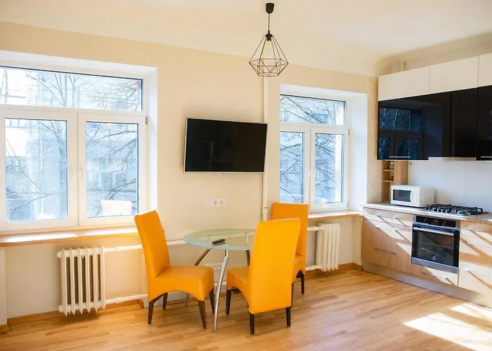 Family Apartments On Lomonosova