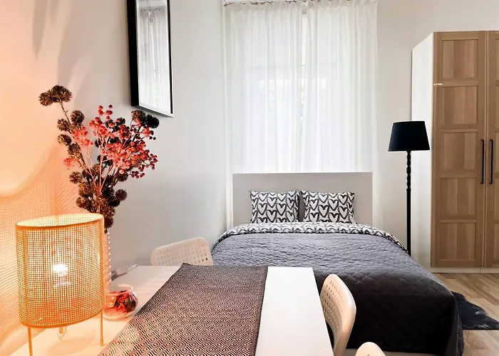 Bright Spacious Apartment In Riga With Free Parking