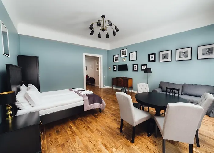 Sherlock Apartments