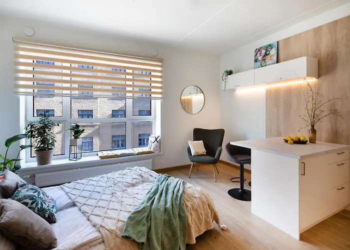 Leonardo Studio Apartments In City Center