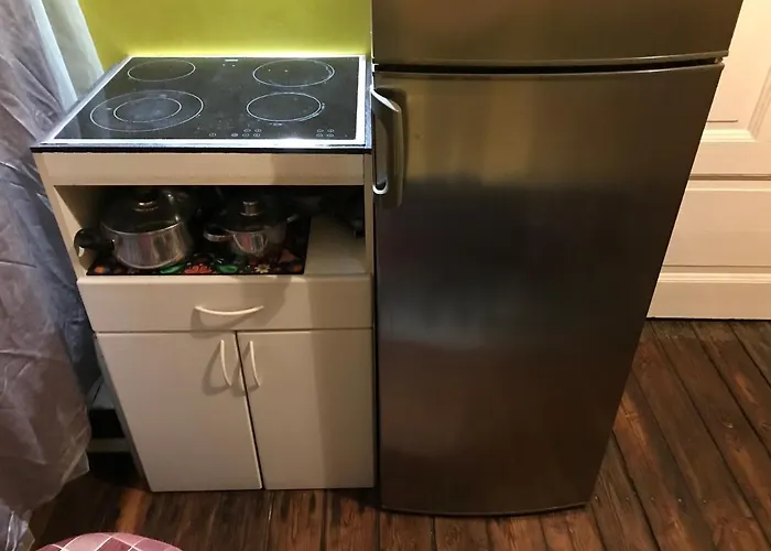 Cozy Condo For Up To 3 Travellers, With Kitchen And Bath